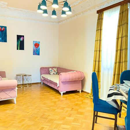 Apartment Deme Kutaisi Eksteriør bilde